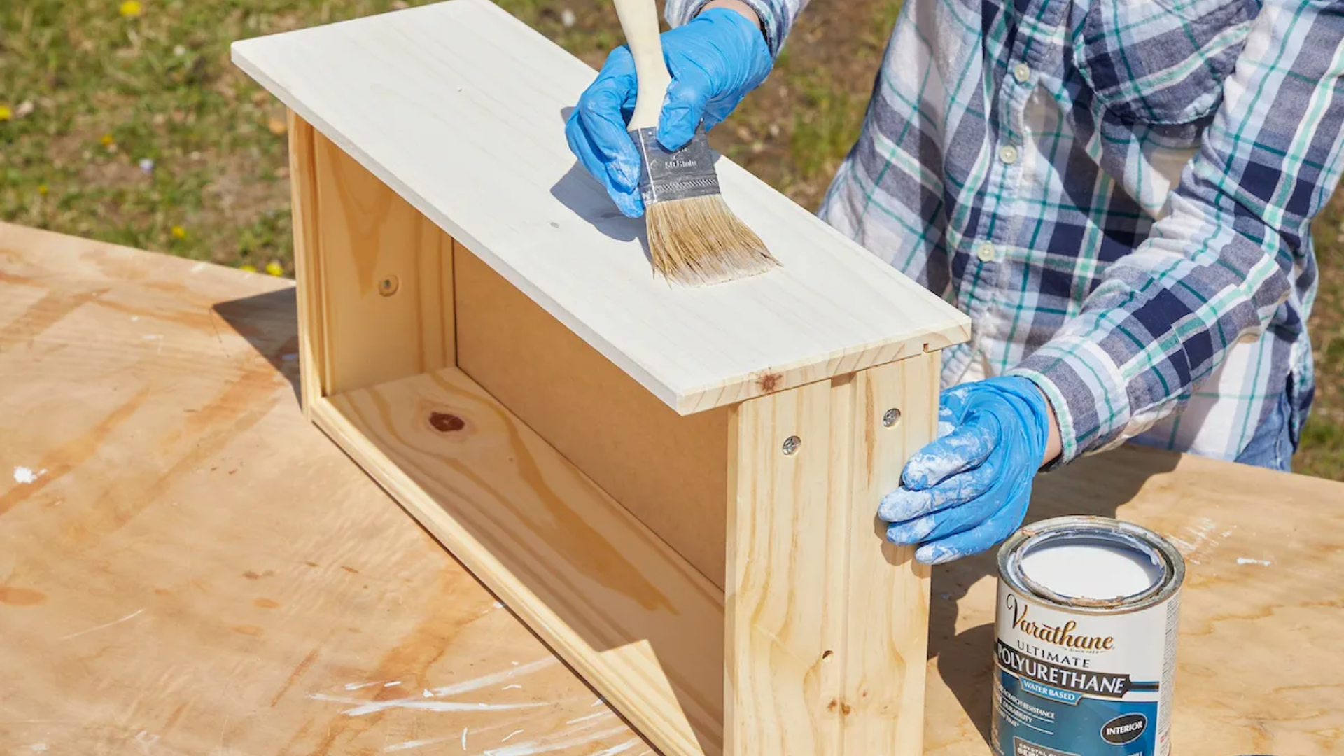 how to whitewash wood featured image